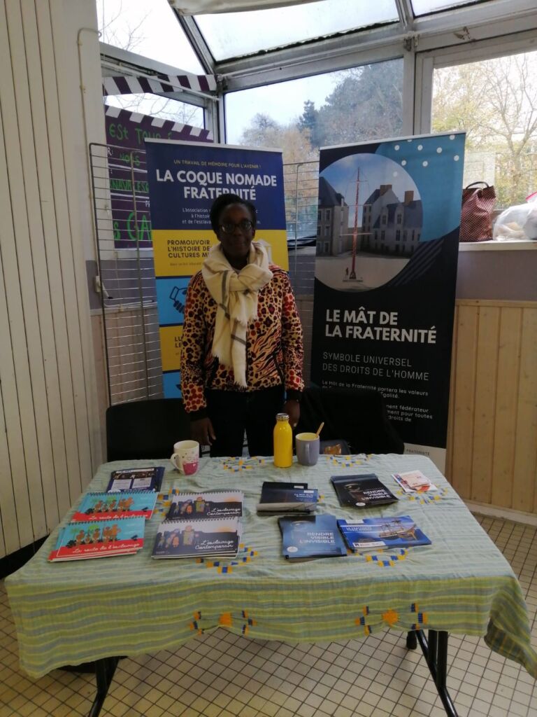 La Coque Nomade Fraternité au festival Afric’Loire